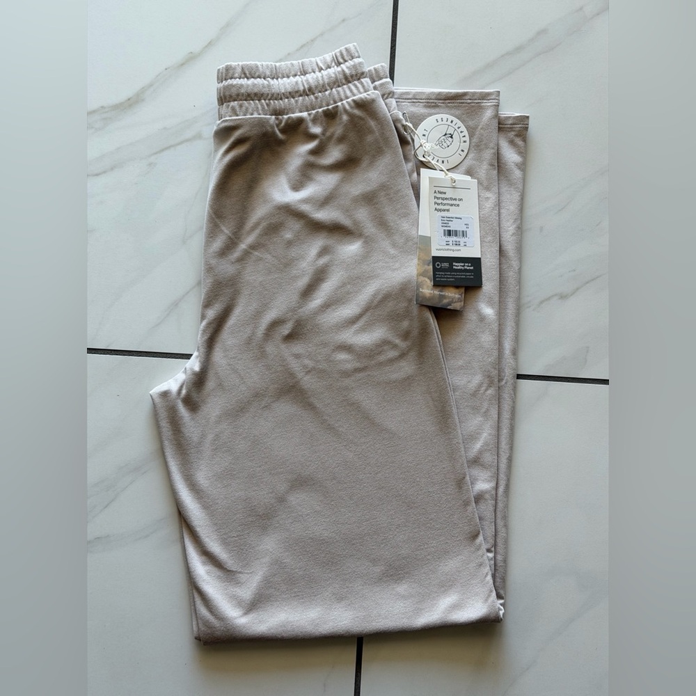 Vuori Halo Essential Wideleg Lounge Pants Ecru Heather XS
